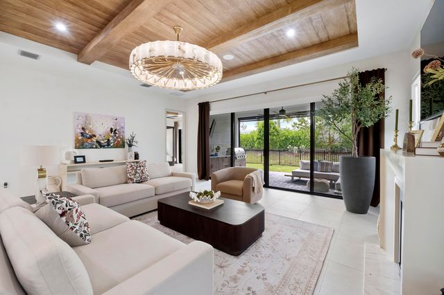 12511 Solana Bay Circle, Palm Beach Gardens, FL 33412