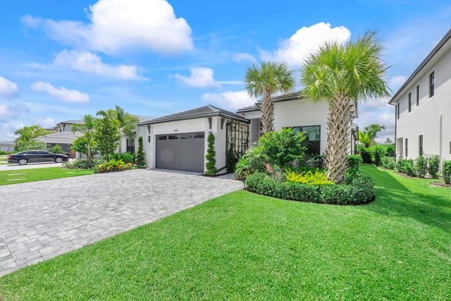 12511 Solana Bay Circle, Palm Beach Gardens, FL 33412