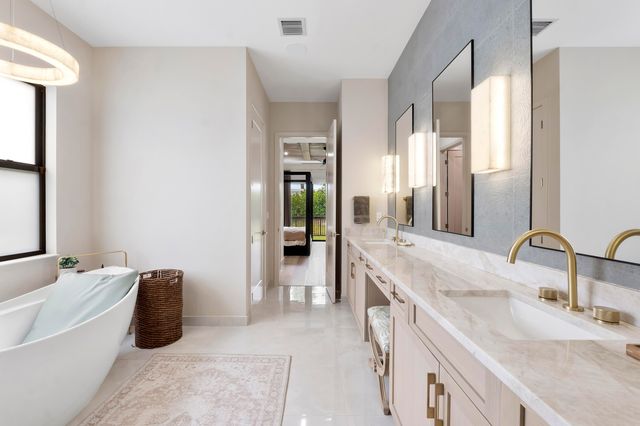 12511 Solana Bay Circle, Palm Beach Gardens, FL 33412