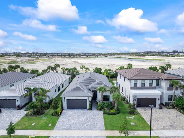 12511 Solana Bay Circle, Palm Beach Gardens, FL 33412