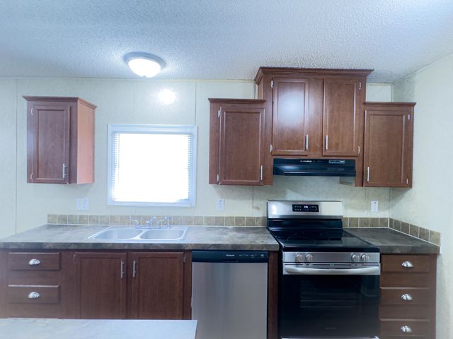 235 Rolling Creek Drive, Sumter, SC 29153
