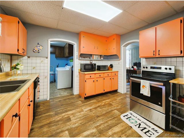 902 Virginia St, Idaho Springs, CO 80452