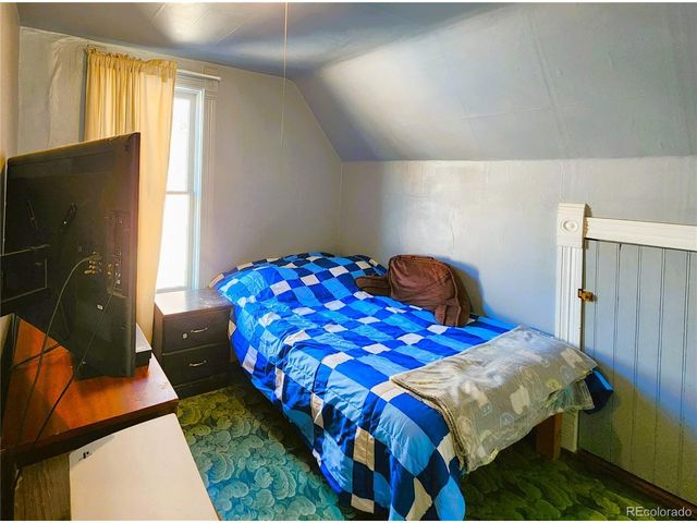 902 Virginia St, Idaho Springs, CO 80452