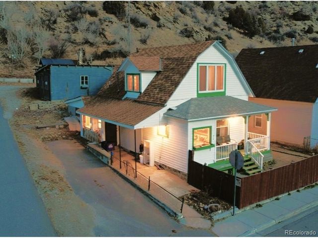 902 Virginia St, Idaho Springs, CO 80452