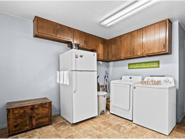 902 Virginia St, Idaho Springs, CO 80452