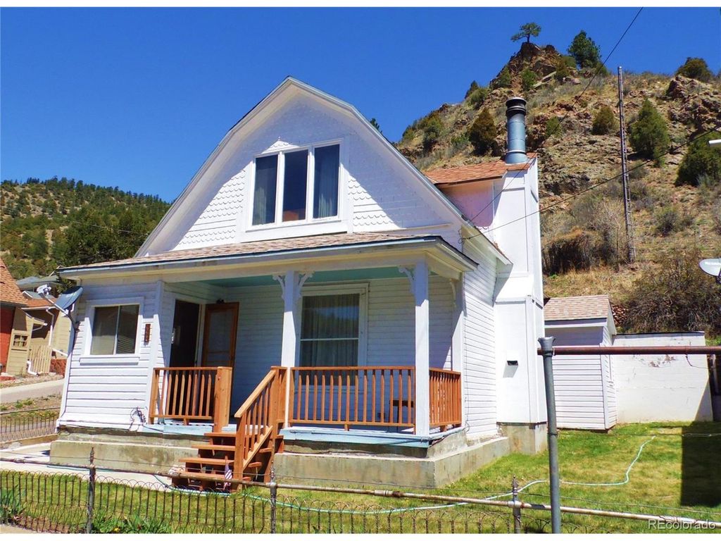 902 Virginia St, Idaho Springs, CO 80452