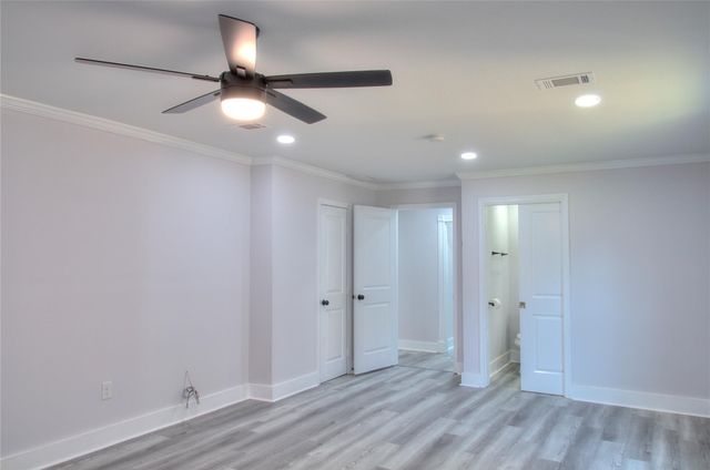 415 Perkins Avenue, League City, TX 77573