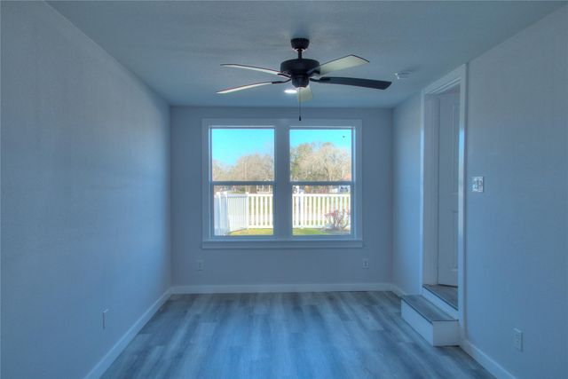415 Perkins Avenue, League City, TX 77573