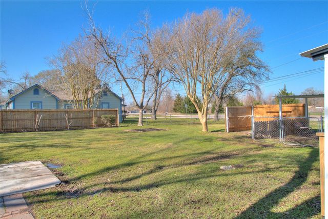 415 Perkins Avenue, League City, TX 77573