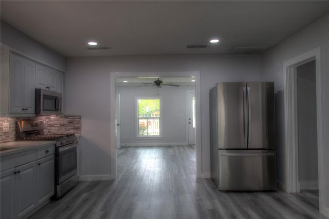 415 Perkins Avenue, League City, TX 77573