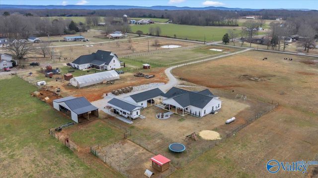 1030 Manley Road, Hazel Green, AL 35750