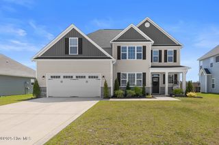 736 Hope Dexter Drive, Jacksonville, NC 28546