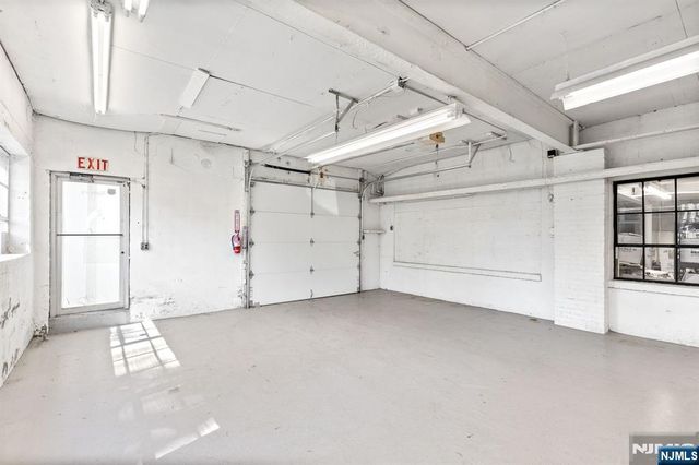 40 Essex, Rochelle Park, NJ 07662