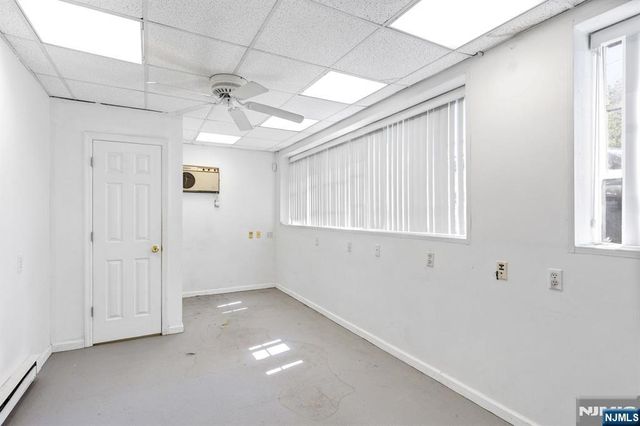 40 Essex, Rochelle Park, NJ 07662