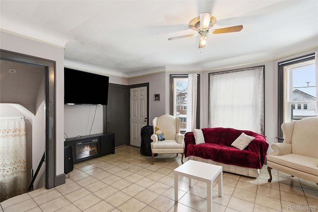 7098 Lafayette Boulevard, Detroit, MI 48209