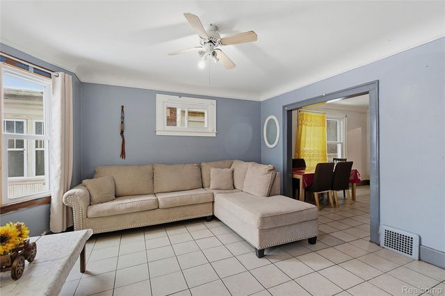 7098 Lafayette Boulevard, Detroit, MI 48209