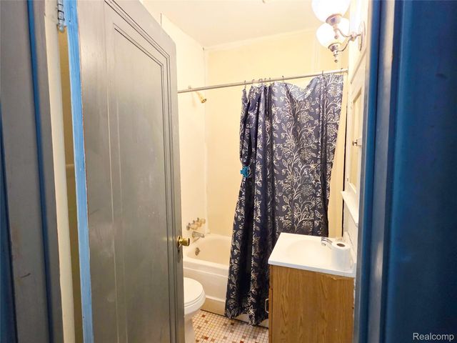 7098 Lafayette Boulevard, Detroit, MI 48209