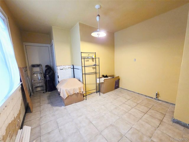 7098 Lafayette Boulevard, Detroit, MI 48209