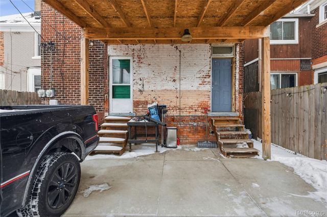 7098 Lafayette Boulevard, Detroit, MI 48209