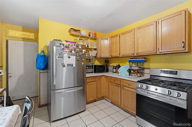 7098 Lafayette Boulevard, Detroit, MI 48209