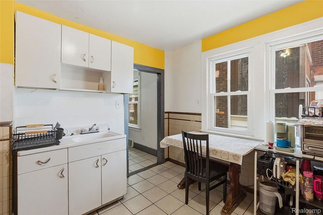 7098 Lafayette Boulevard, Detroit, MI 48209