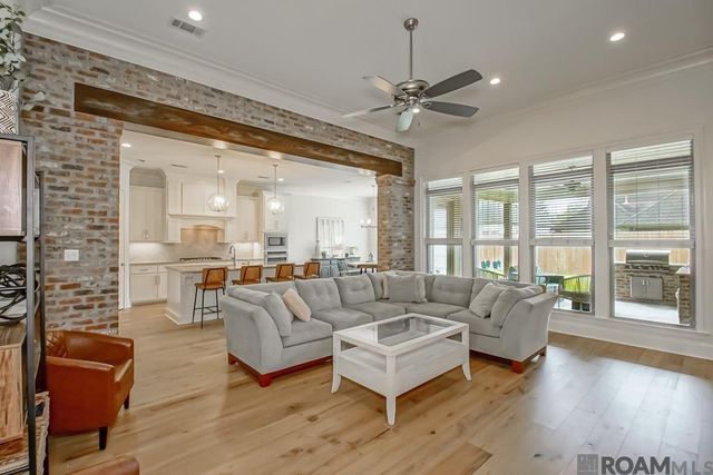 37537 Cypress Hollow Ave, Prairieville, LA 70769