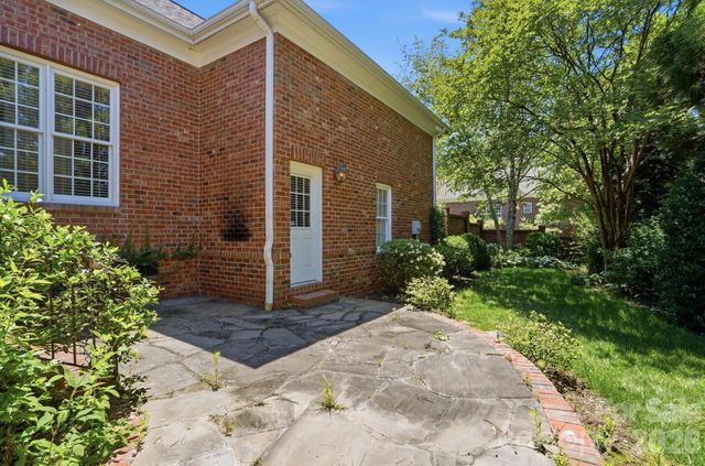 212 Hawthorne Park Avenue, Belmont, NC 28012