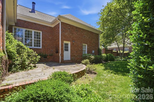 212 Hawthorne Park Avenue, Belmont, NC 28012
