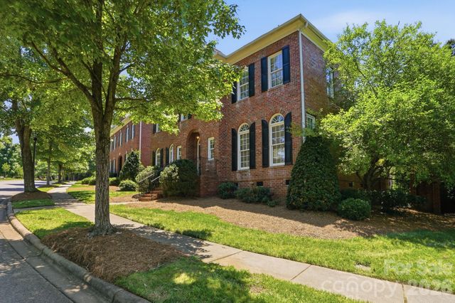 212 Hawthorne Park Avenue, Belmont, NC 28012