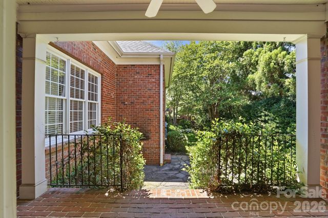212 Hawthorne Park Avenue, Belmont, NC 28012