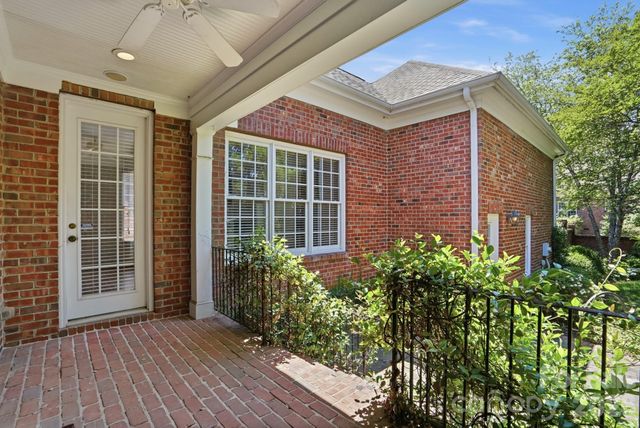 212 Hawthorne Park Avenue, Belmont, NC 28012