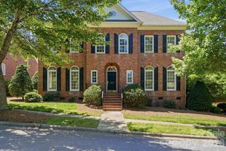 212 Hawthorne Park Avenue, Belmont, NC 28012