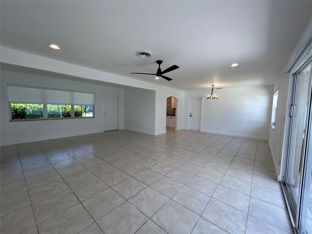 1597 SE 5th Street, Deerfield Beach, FL 33441