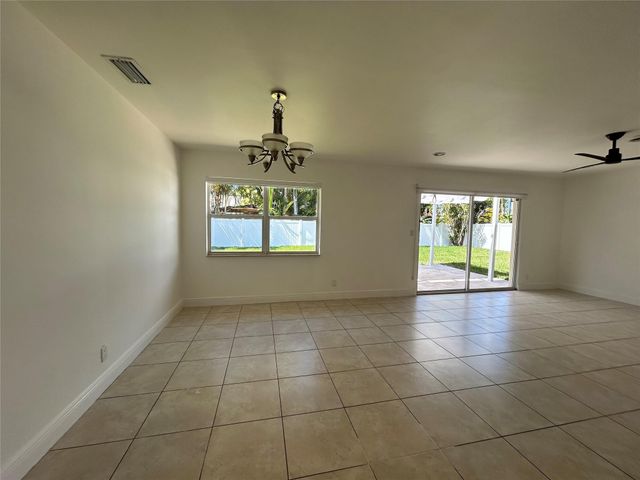 1597 SE 5th Street, Deerfield Beach, FL 33441