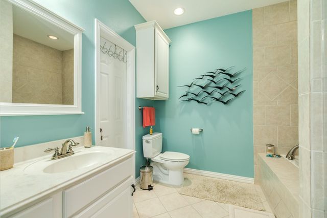 4011 Hardin, Galveston, TX 77554