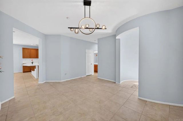 10254 Spruce Woodlands Way, Escondido, CA 92026