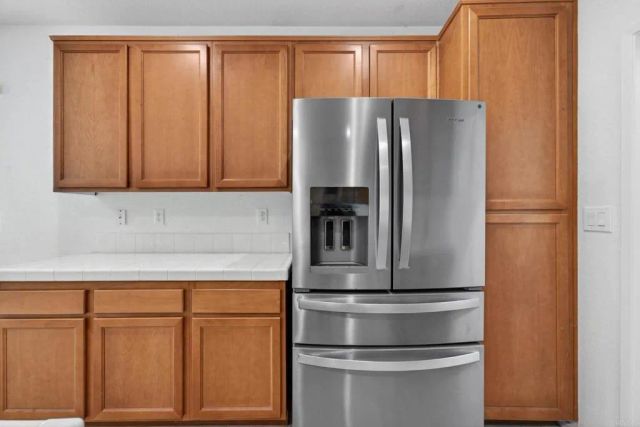 10254 Spruce Woodlands Way, Escondido, CA 92026