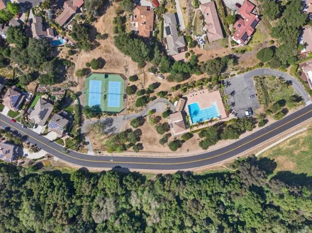 10254 Spruce Woodlands Way, Escondido, CA 92026