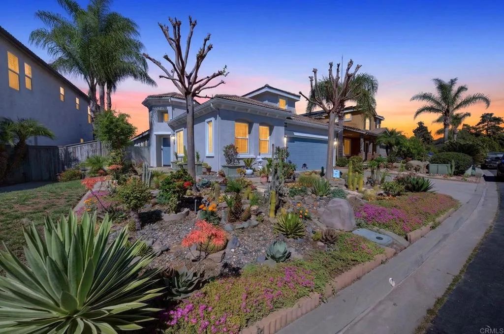 10254 Spruce Woodlands Way, Escondido, CA 92026