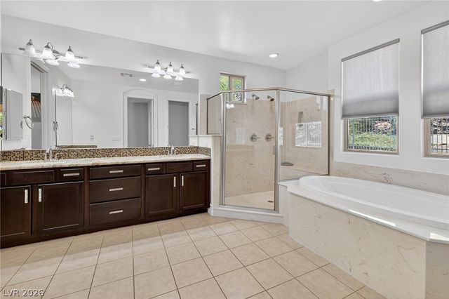 72 Rezzonico Drive, Henderson, NV 89011