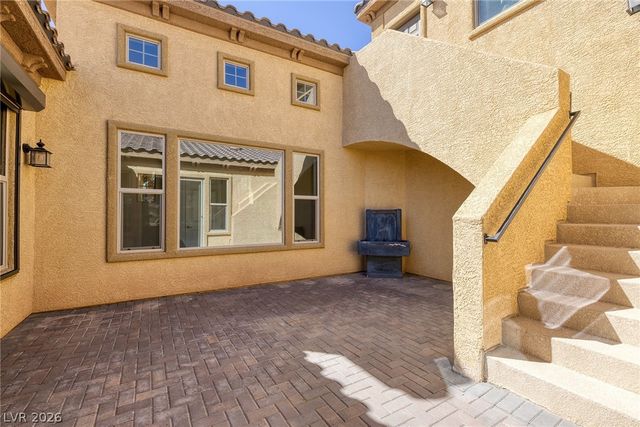 72 Rezzonico Drive, Henderson, NV 89011