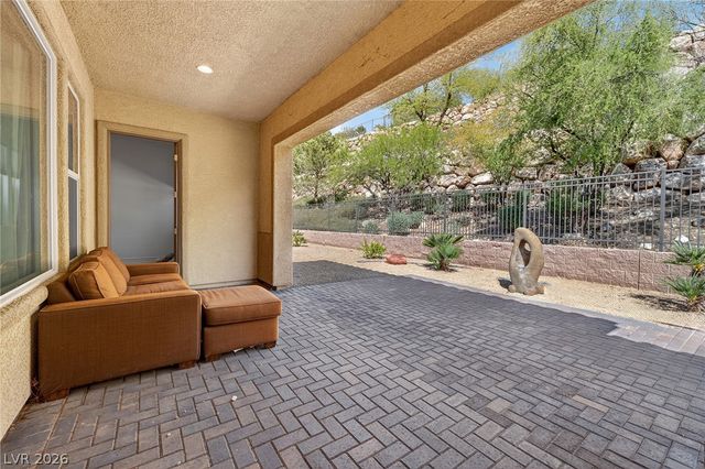 72 Rezzonico Drive, Henderson, NV 89011