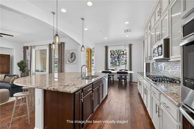 72 Rezzonico Drive, Henderson, NV 89011