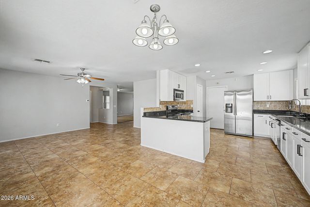 656 W BARRUS Street, Casa Grande, AZ 85122