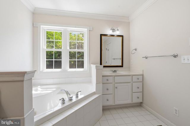 29152 HOLLY RD, Easton, MD 21601
