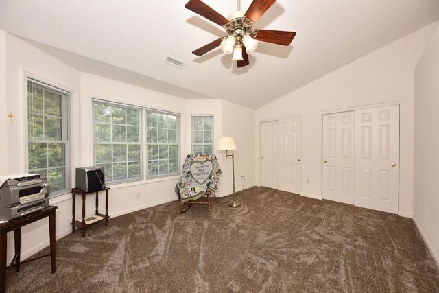 10258 W Deerwood LANE, Franklin, WI 53132