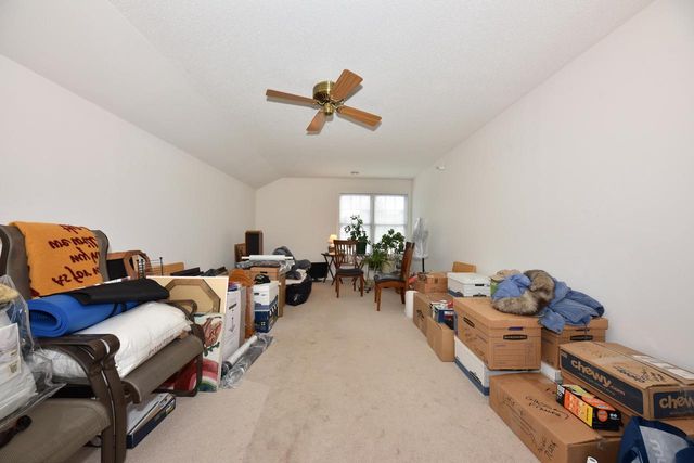10258 W Deerwood LANE, Franklin, WI 53132