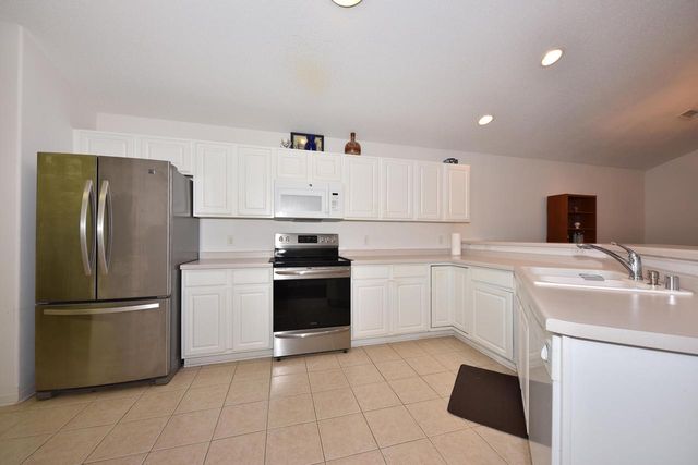 10258 W Deerwood LANE, Franklin, WI 53132