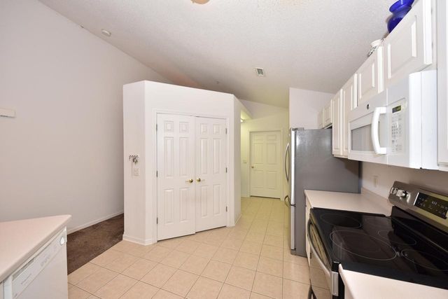 10258 W Deerwood LANE, Franklin, WI 53132