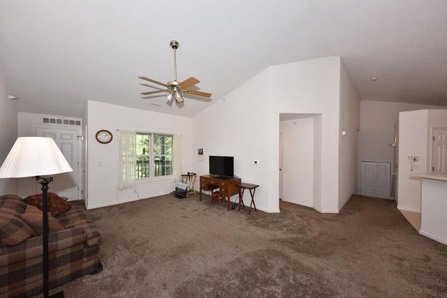 10258 W Deerwood LANE, Franklin, WI 53132